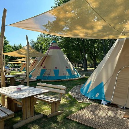 Tipi Missouri Apartment Falkenberg/Elster ภายนอก รูปภาพ