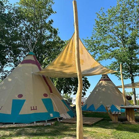 Tipi Missouri Apartment Falkenberg/Elster ภายนอก รูปภาพ