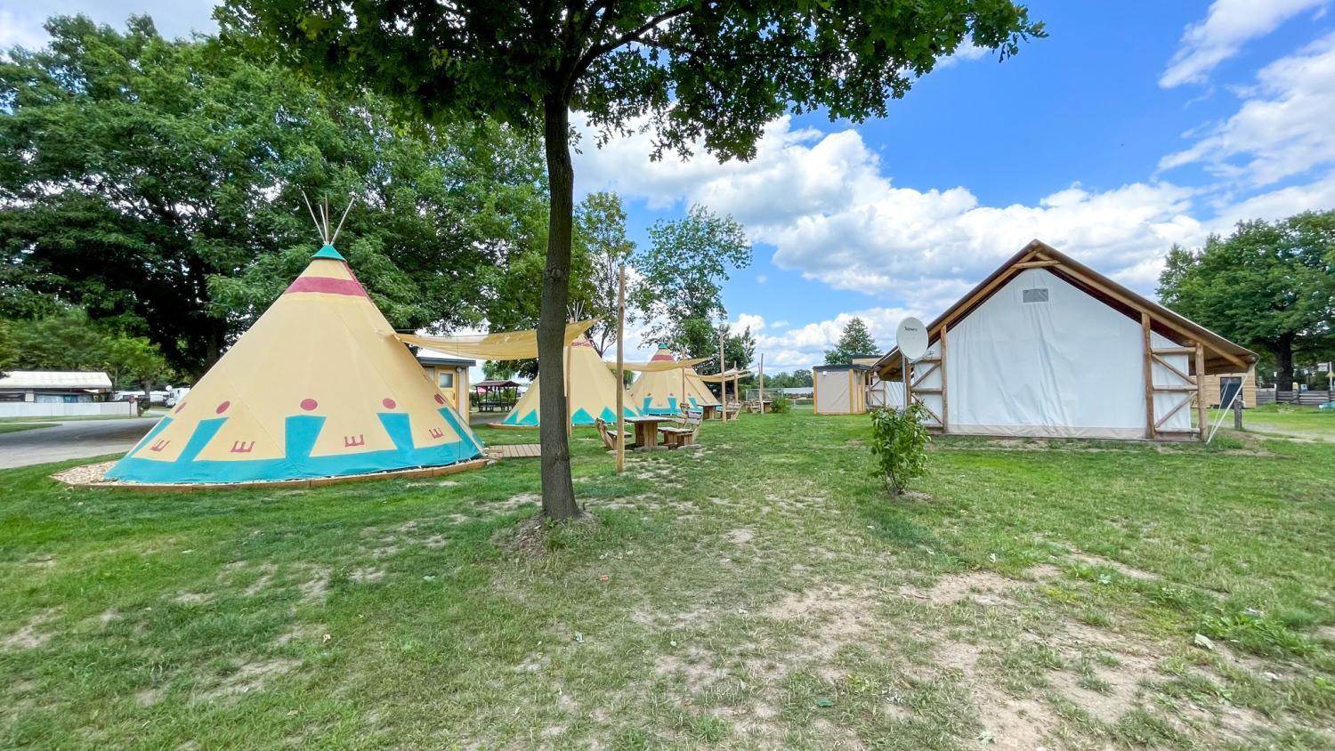 Tipi Missouri Apartment Falkenberg/Elster ภายนอก รูปภาพ